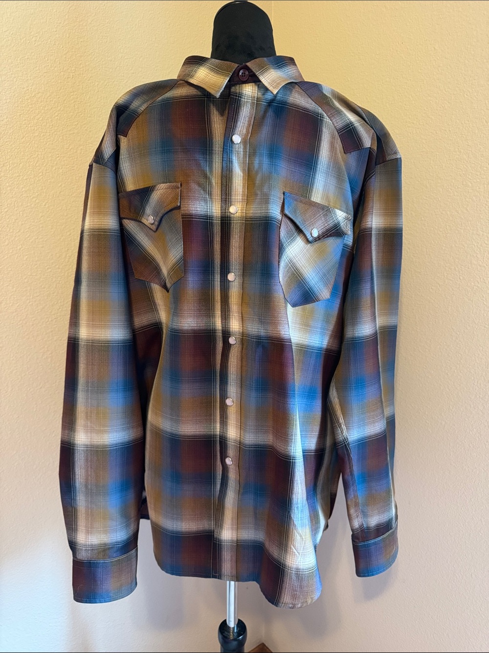 Pendleton Men's Plaid Button-Down Shirt in Blue and Brown Tones